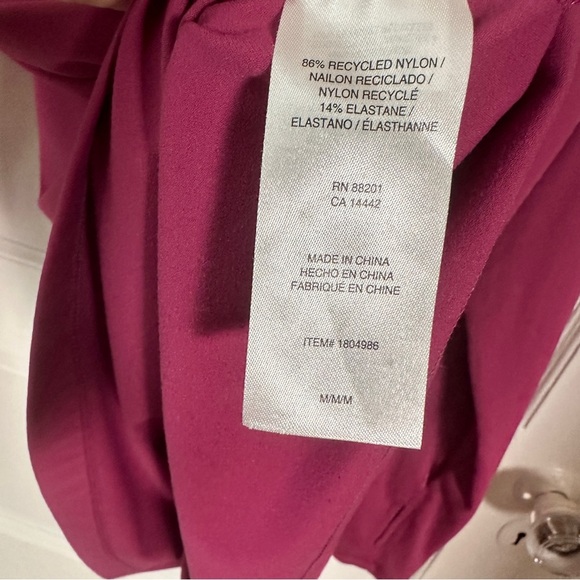 3/$20💥 Mondetta Womens Long Sleeve Active Tee M Performance Luxury Moisture Wick - Picture 3 of 17